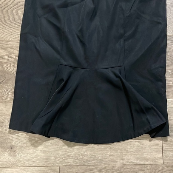 J. Crew Women's black skirt, Size 4 - Picture 2 of 7